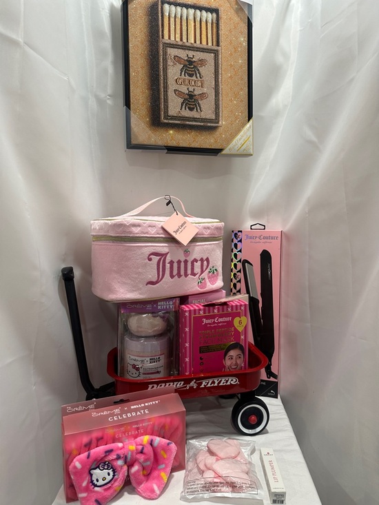 Hello Kitty Other - Red Wagon pull in the spa saving with this hello Kitty, bundle 15 items NWT